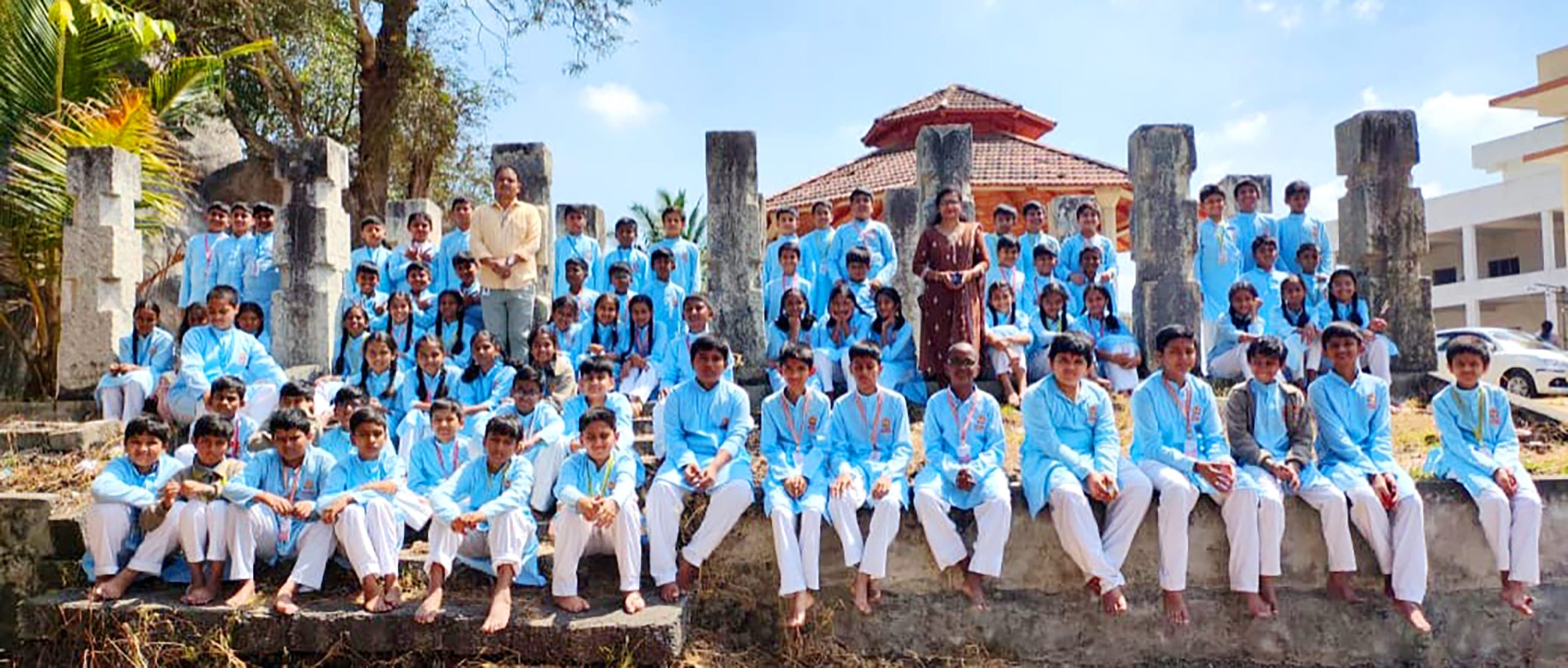 RVK - Hassan Organizes Field Trip to Mavinakere Ranganatha Swamy Betta (3)