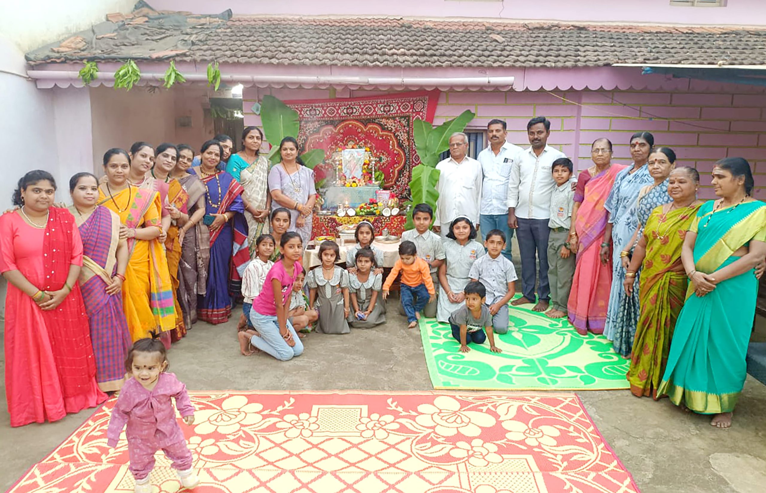 RVK – Hassan students visits Temples at 4.44.10 PM