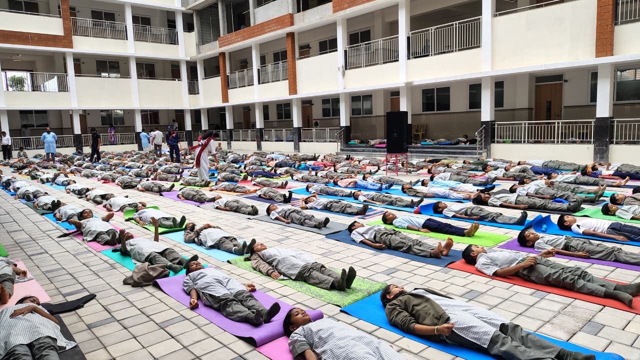 RVK – Hassan Observes International Yaga Day (12)