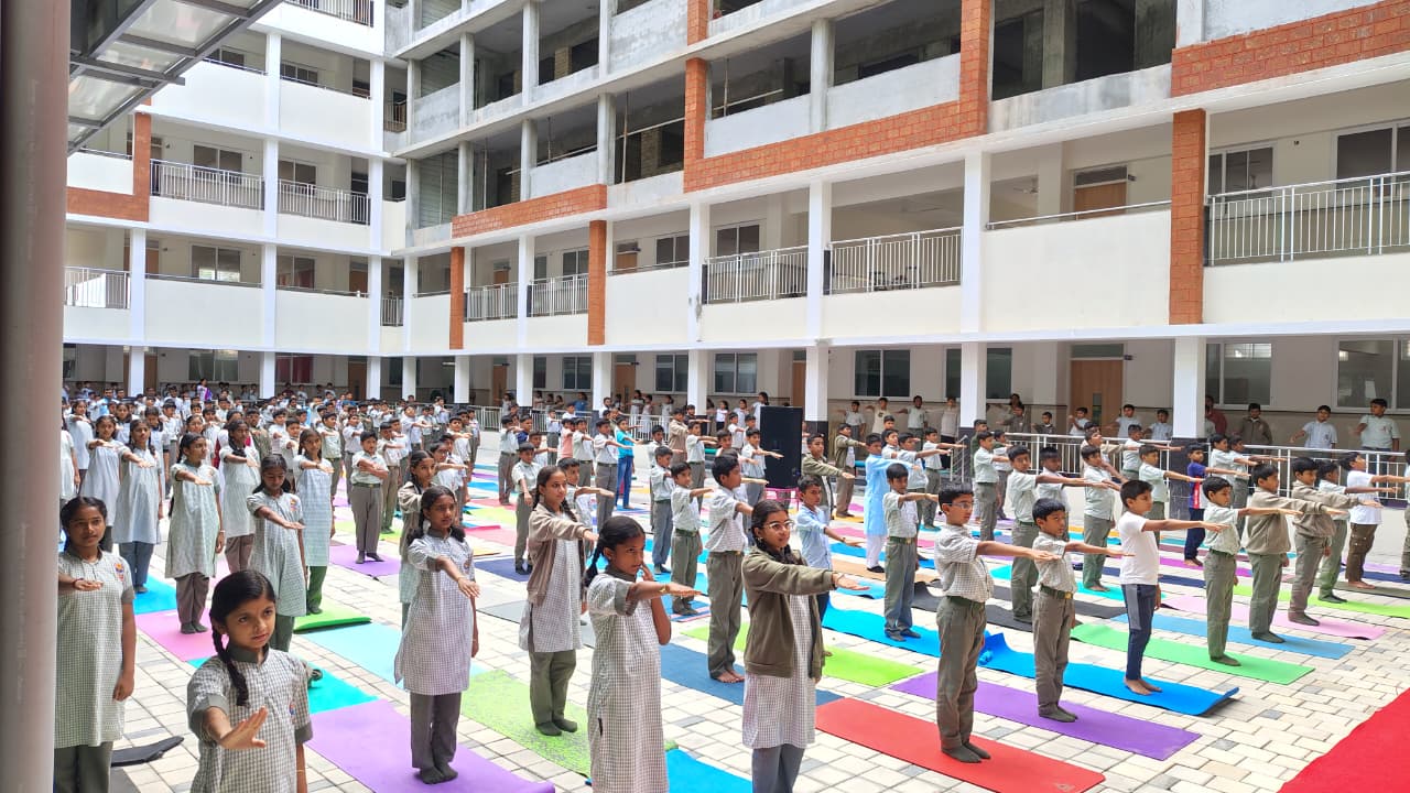 RVK – Hassan Observes International Yaga Day (9)