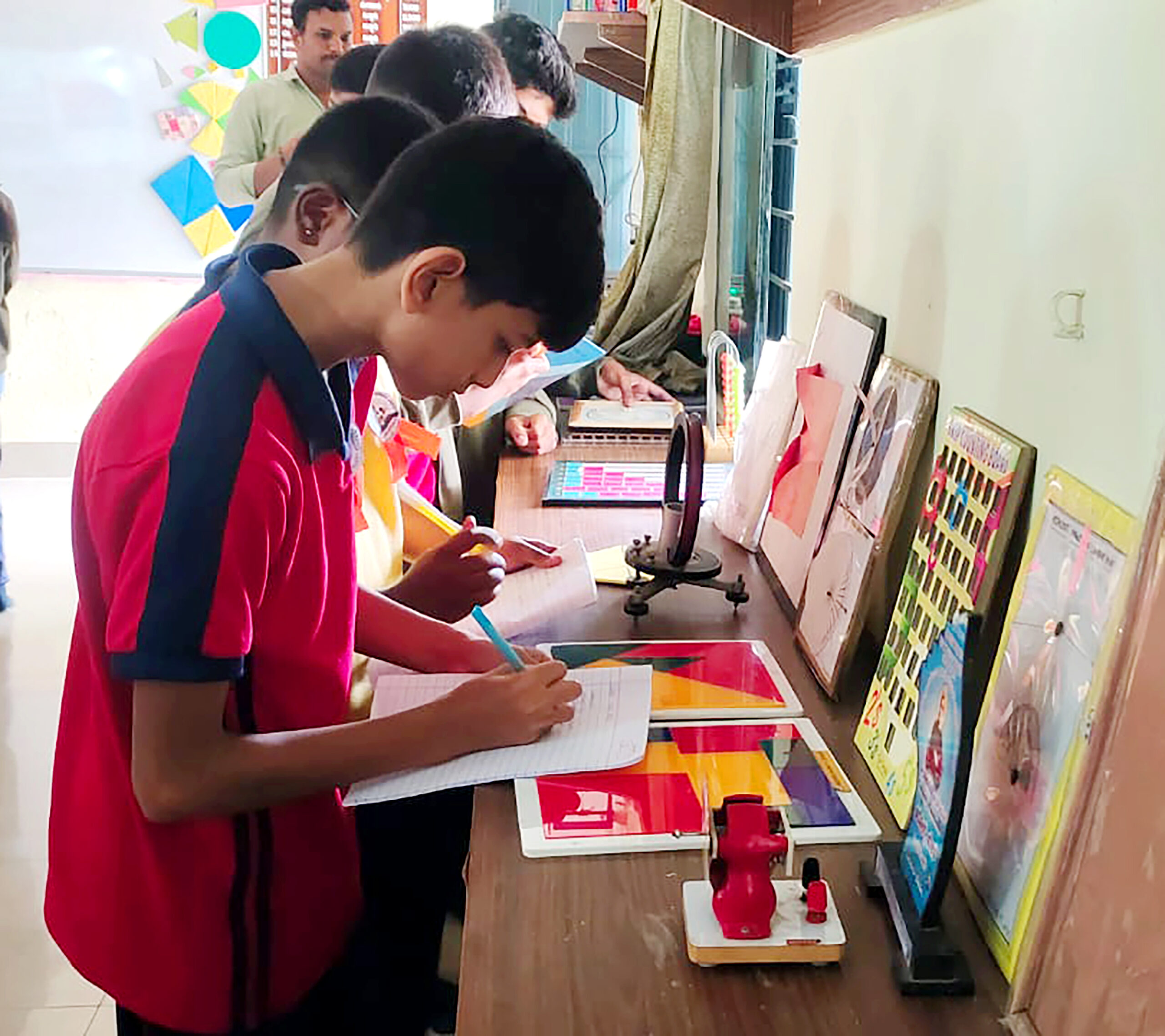 RVK - Hassan Students Explore Heritage, Science, and Culture on Day 2 of Festival (4)