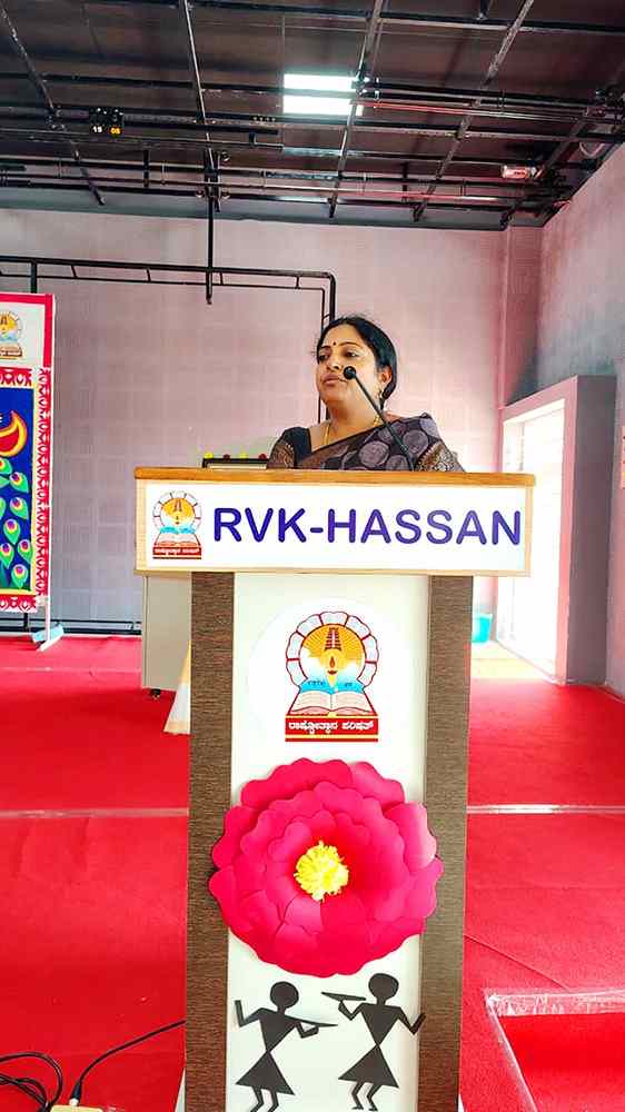 RVK - Hassan Marks Teachers Day with Cultural Performances and Felicitations 14-50kb